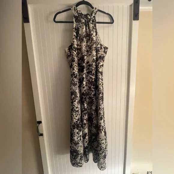 WHBM halter like dress - Picture 3 of 13